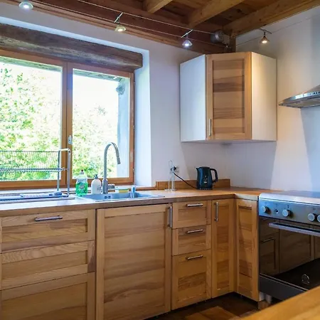 Pyreneasy 3 Gites, 8 Bedrooms For A Large Group Chalet Izaux