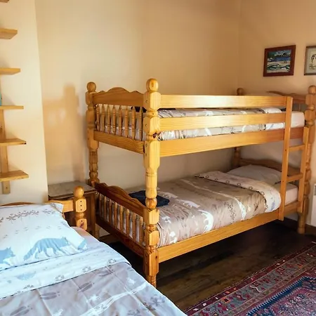 Chalet Pyreneasy 3 Gites, 8 Bedrooms For A Large Group Izaux