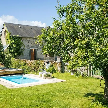 בקתה Pyreneasy 3 Gites, 8 Bedrooms For A Large Group